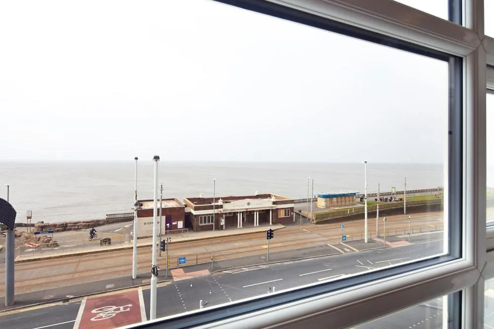 Apartment Queens Mansions: Clitheroe Suite Blackpool