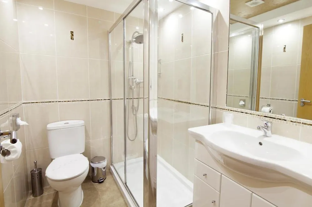 Queens Mansions: Clitheroe Suite Blackpool 0*,